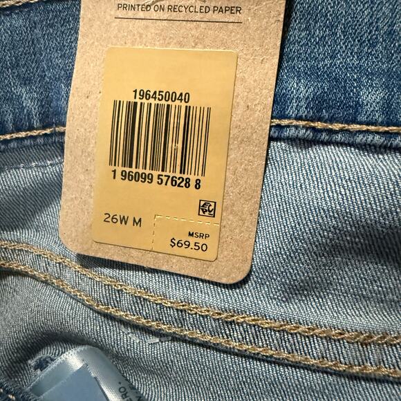 Levi's 315 Shaping Bootcut Hypersoft Mid-Rise Jeans, Women's Plus Size 26W, NWT - Picture 7 of 9